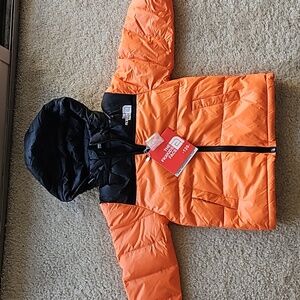 NWT The North face style kids down coat